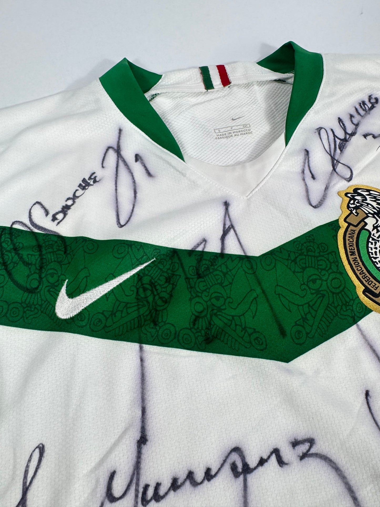 2006 WORLD CUP NIKE PLAYER ISSUE SIGNED MEXICO AWAY JERSEY (UTILERIA) (S)