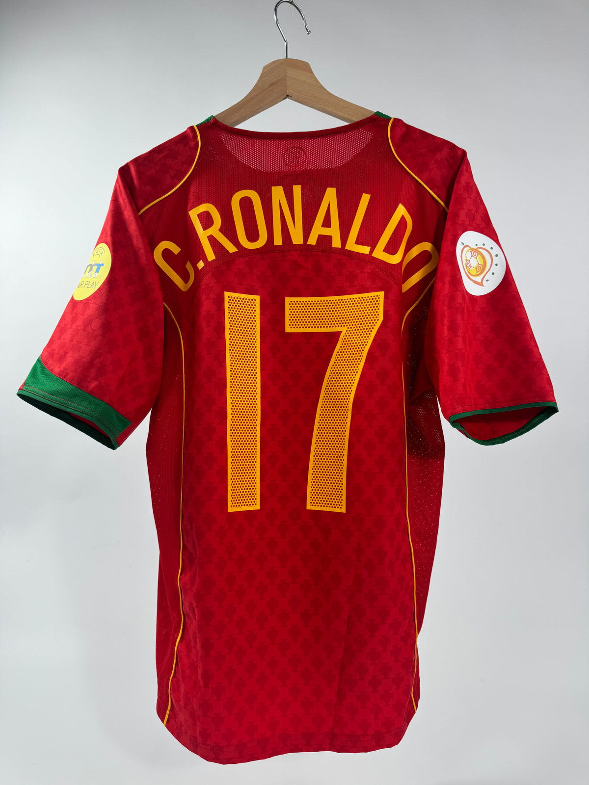 2004/05 NIKE T90 PORTUGAL HOME JERSEY CRISTIANO RONALDO 17 (M)