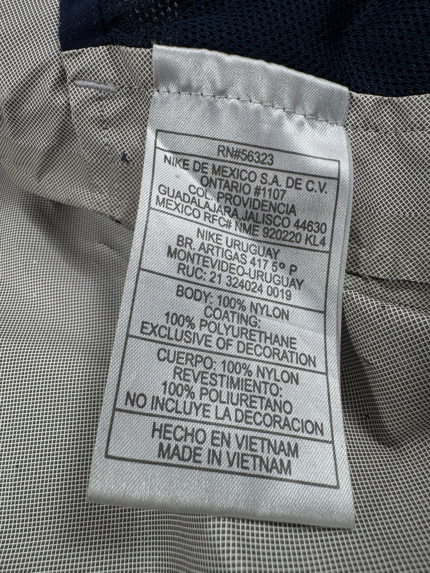 2006 NIKE Mexico TRAINING WINDBREAKER-UTILERIA TEAM ISSUE