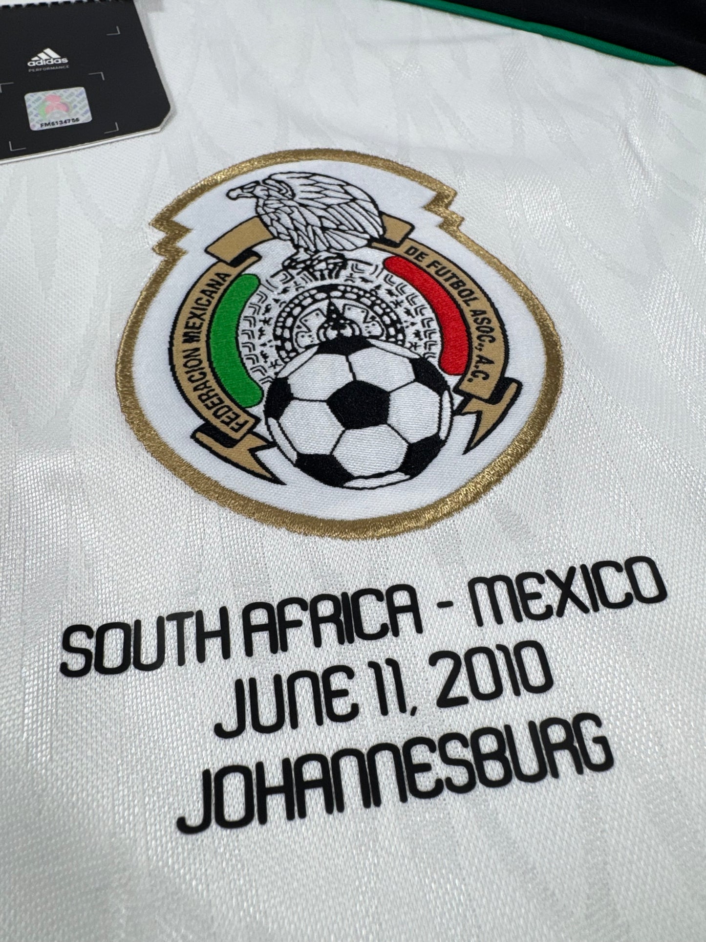 2010 ADIDAS Mexico GOALKEEPER Jersey OCHOA 13-NEW WITH TAGS-(XL)