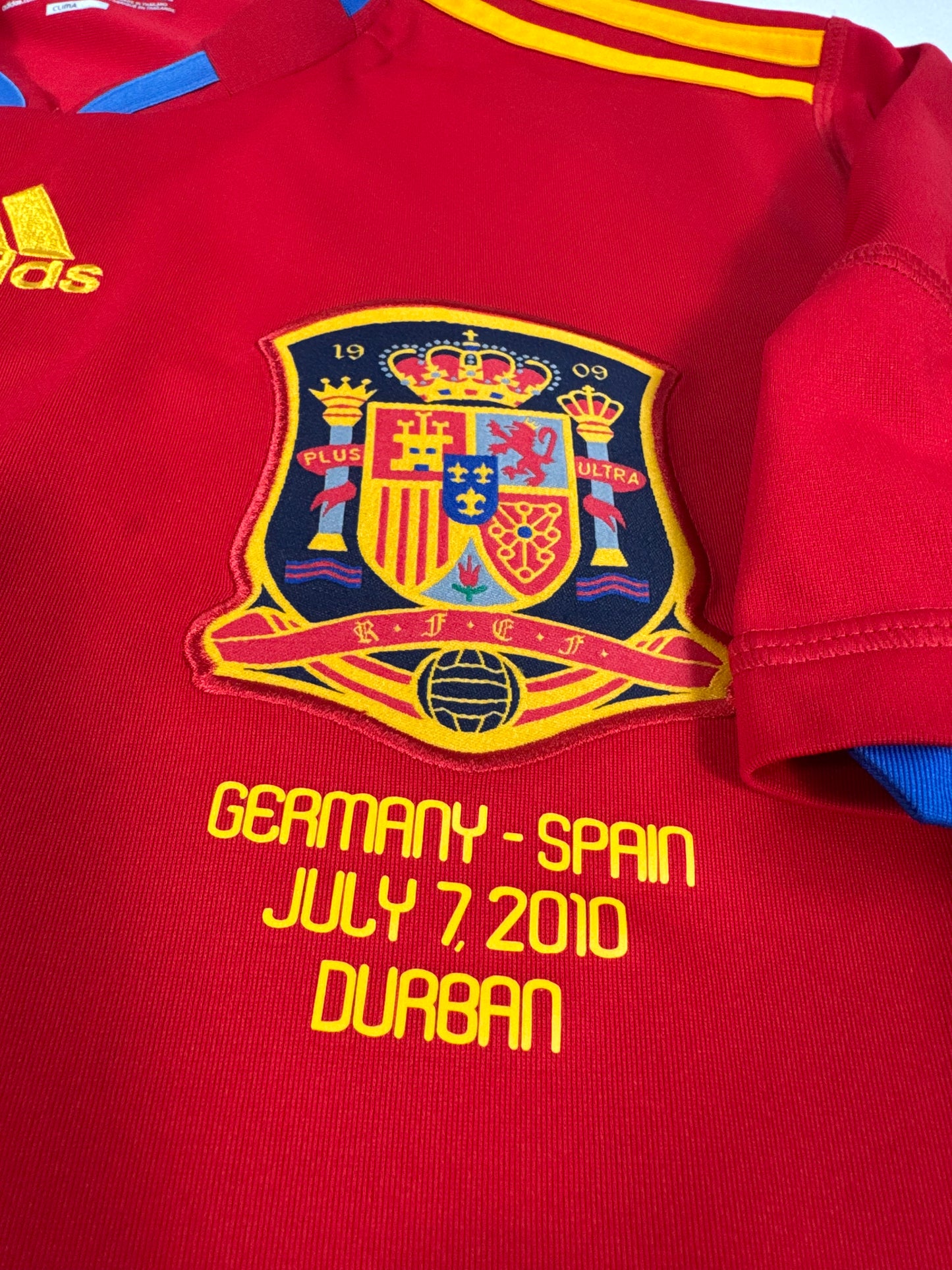2010 ADIDAS SPAIN HOME JERSEY PUYOL5-(M)